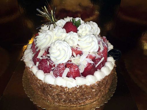 Strawberry Cheese Cake - dessertsbygerard.com