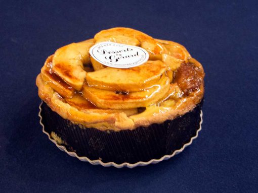 Apple Custard Tart - dessertsbygerard.com